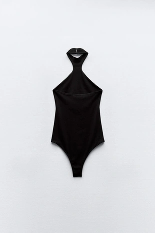 Боди с вырезом халтер