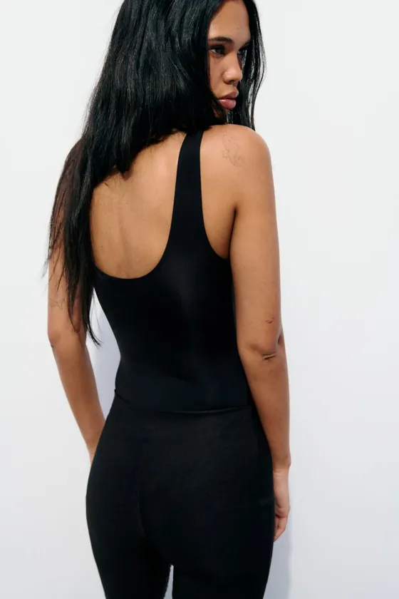 БОДИ ОБЛЕГАЮЩЕГО КРОЯ ИЗ ПОЛИАМИДА