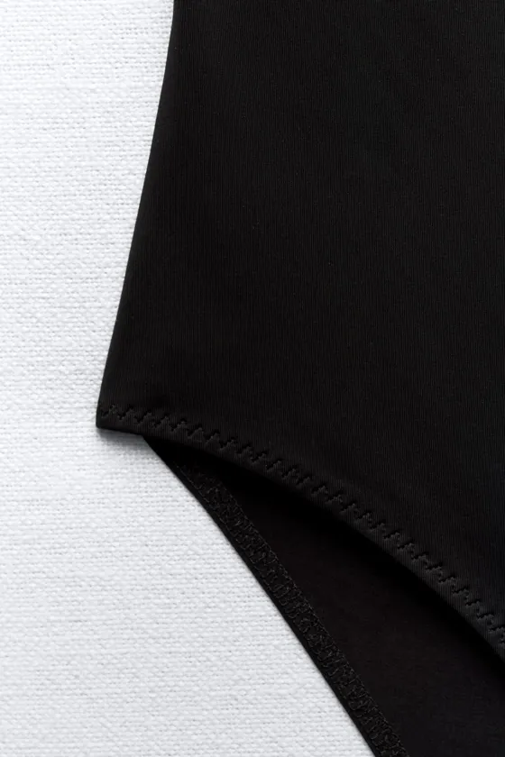 БОДИ ОБЛЕГАЮЩЕГО КРОЯ ИЗ ПОЛИАМИДА