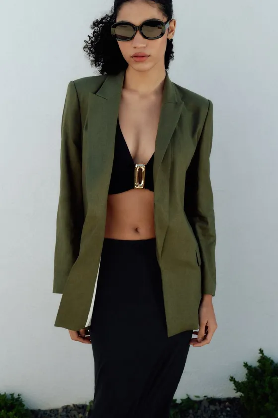 БЛЕЙЗЕР ИЗ СМЕСОВОГО ЛЬНА БЕЗ ЗАСТЕЖКИ С ПОДВОРАЧИВАЕМЫМИ РУКАВАМИ