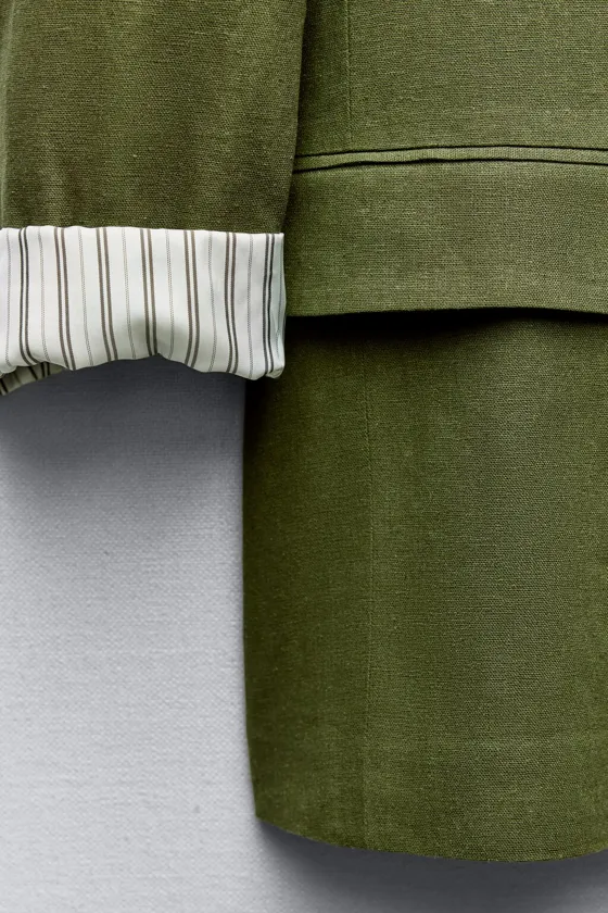 БЛЕЙЗЕР ИЗ СМЕСОВОГО ЛЬНА БЕЗ ЗАСТЕЖКИ С ПОДВОРАЧИВАЕМЫМИ РУКАВАМИ