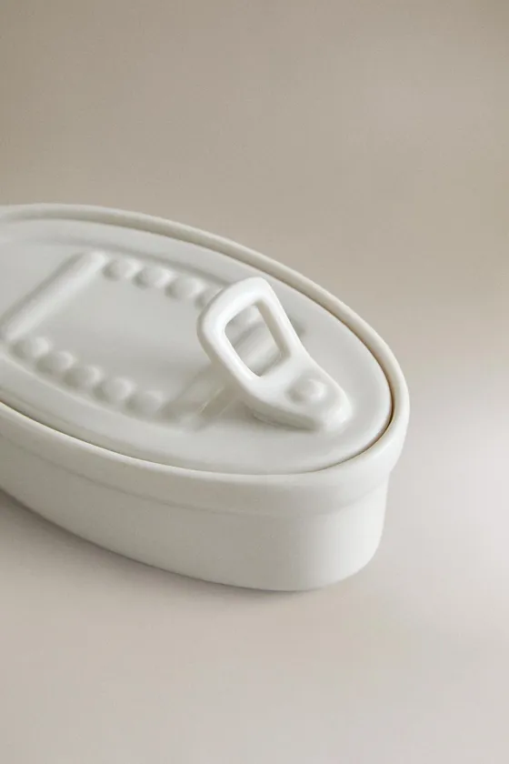 Керамическая банка в форме консервной банки