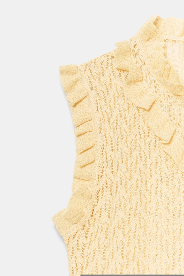 Топ без рукавов с круглым вырезом