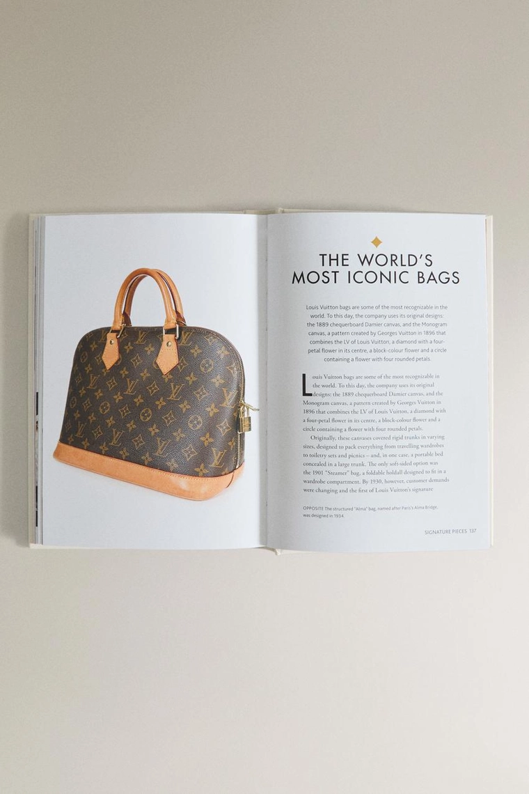 Маленькая книга louis vuitton (на английском)