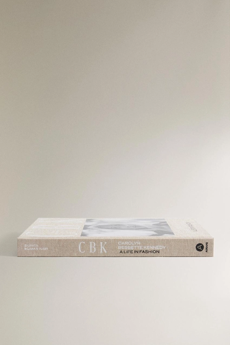 Книга «каролин бессетт кеннеди» (на английском)