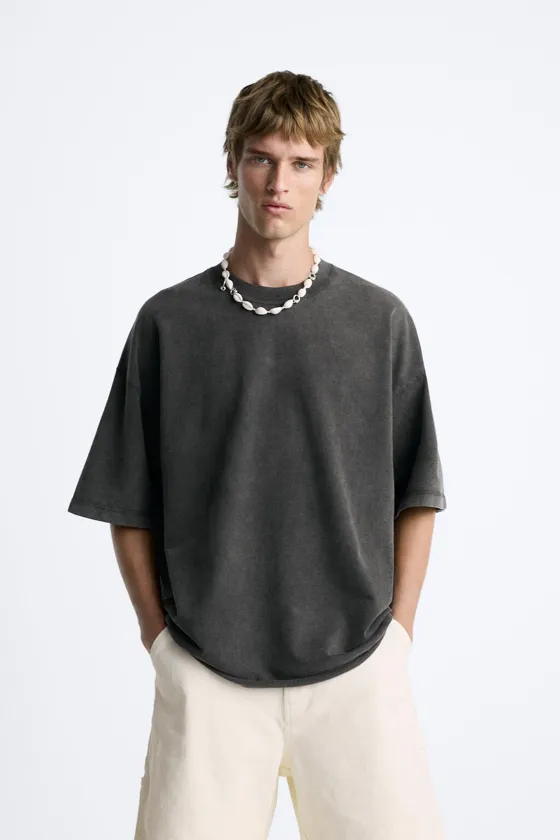 ТОЛСТОВКА В СТИЛЕ OVERSIZE С ПОТЕРТЫМ ЭФФЕКТОМ