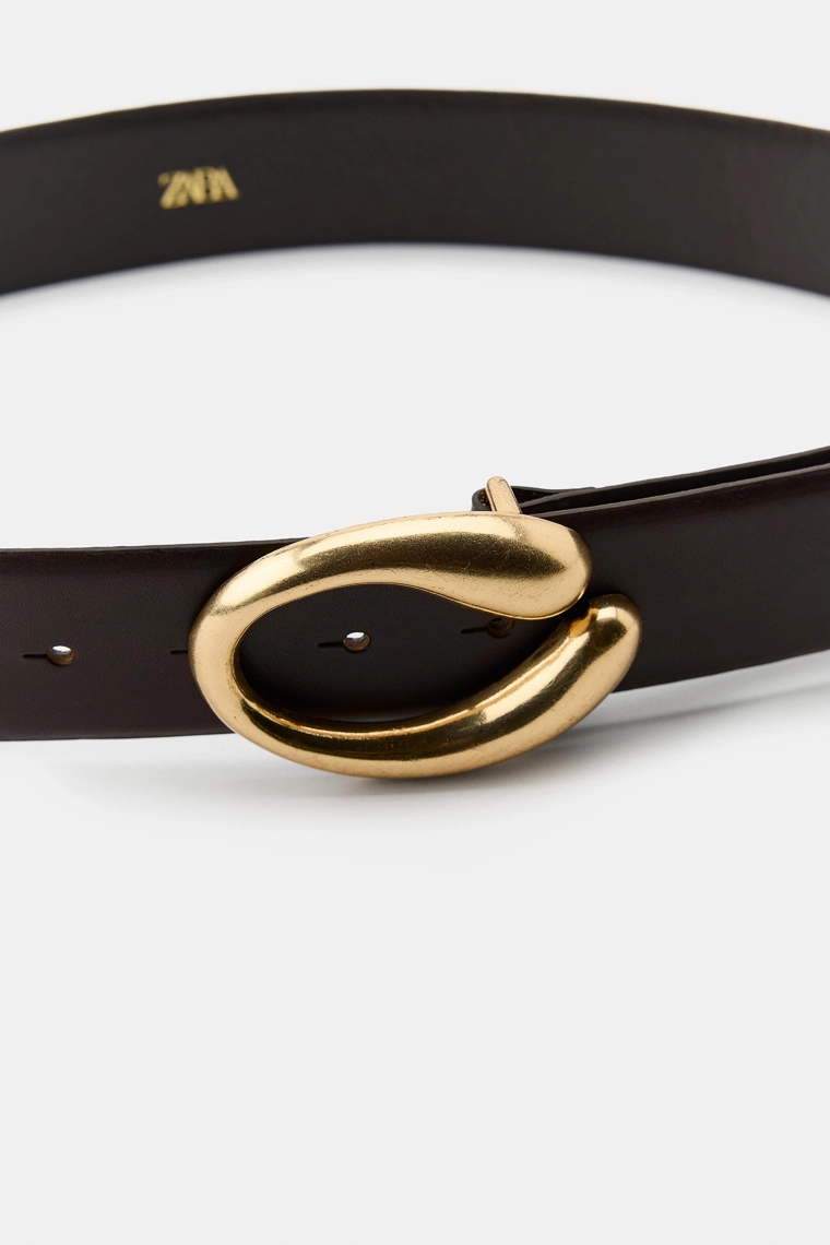 Кожанный ремень с овальной пряжкой