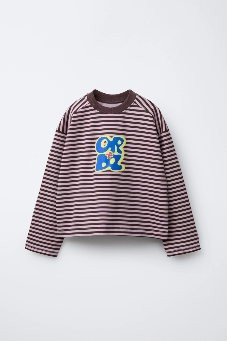 Футболка в полоску с вышитым лозунгом