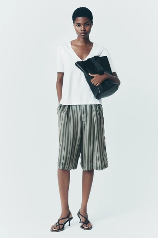 Минималистичная футболка из мерсеризованной ткани- Заказать в России