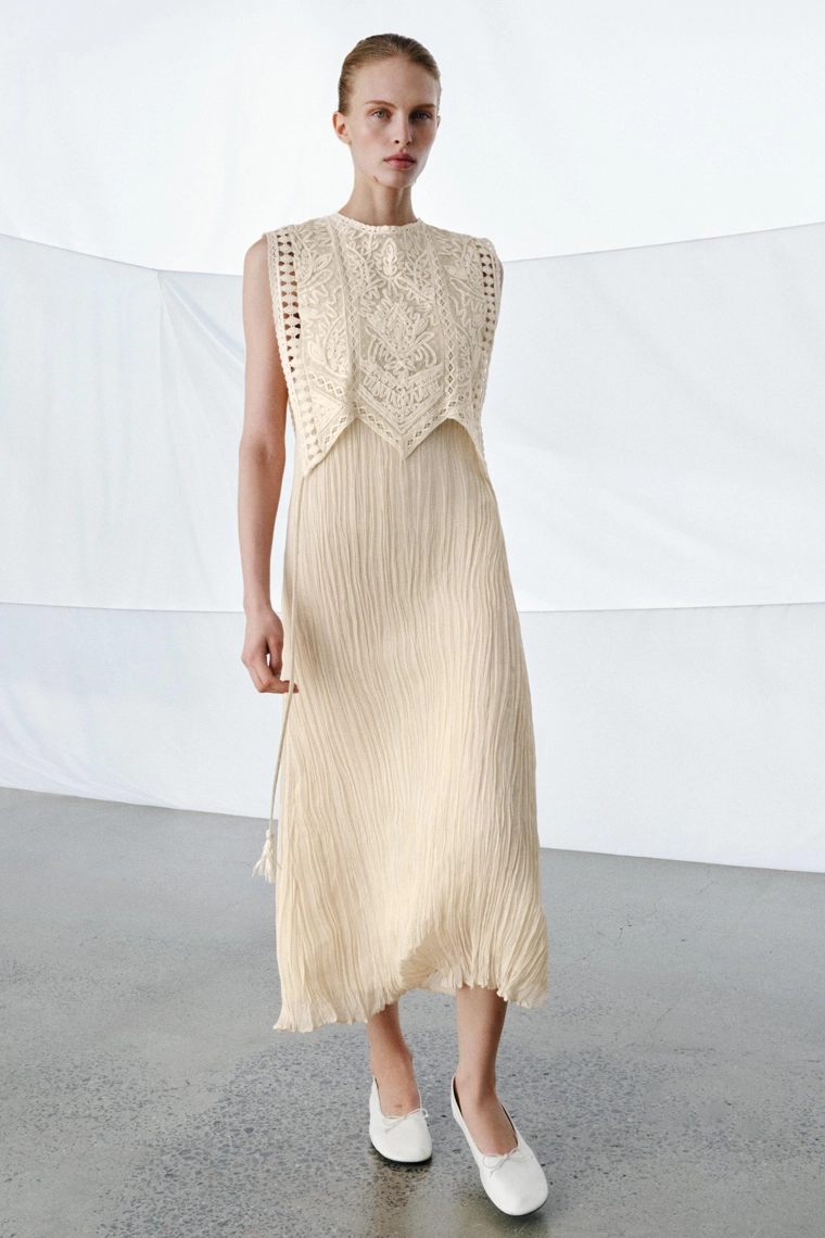 Платье из коллекции zw с съемным налетом