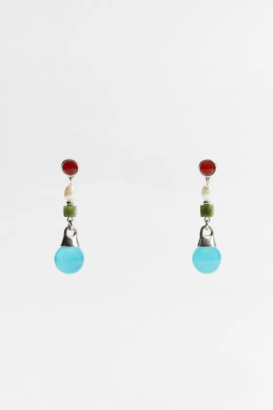 Серьги из металла с камнем