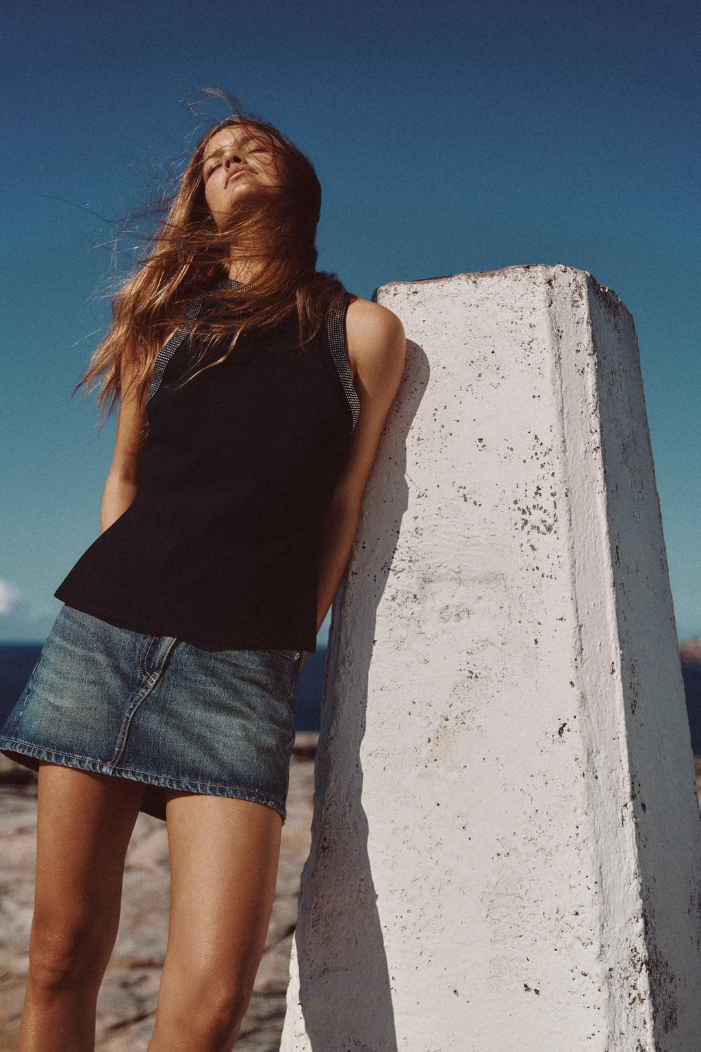 Zara Джинсовая мини-юбка trf - Цвет морской синий - navy blue