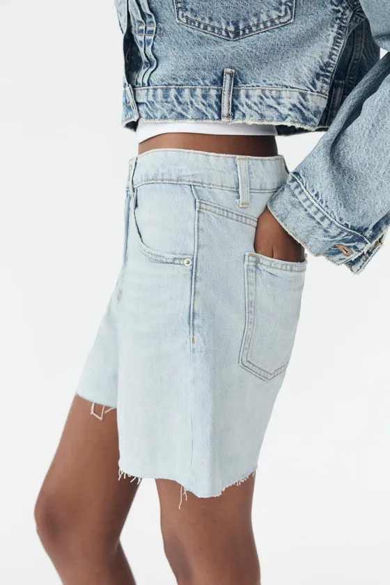 Zara Джинсовые шорты trf high-rise mom fit - Цвет голубой