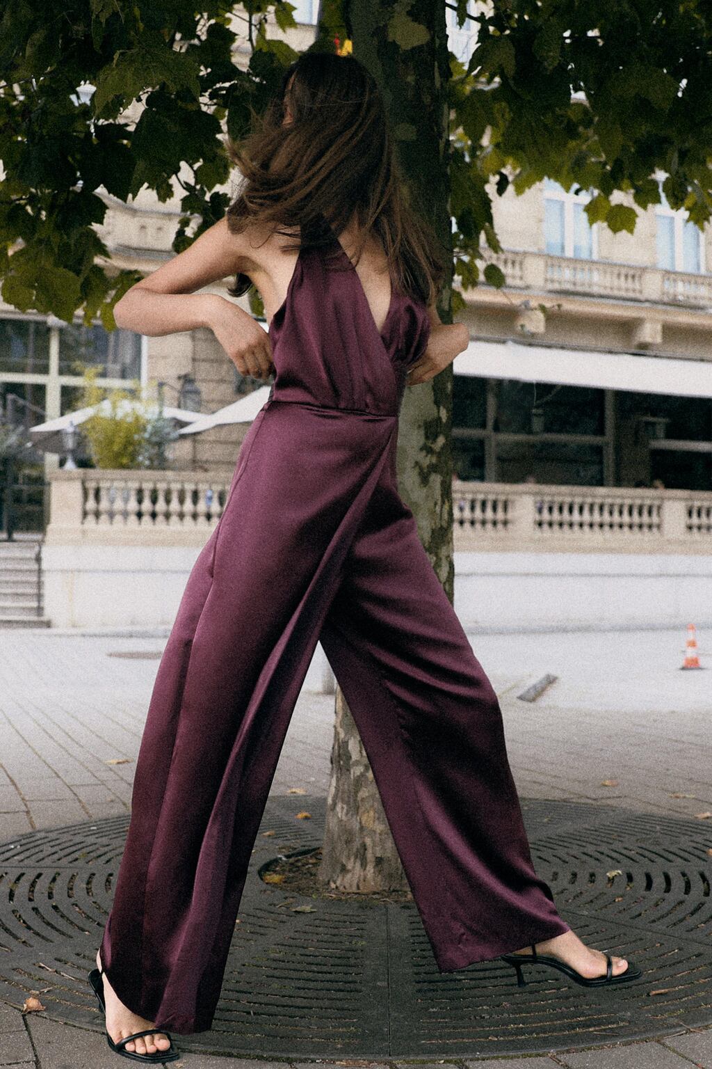 Zara Комбинезон со сборкой и горловиной халтер - Цвет баклажановый