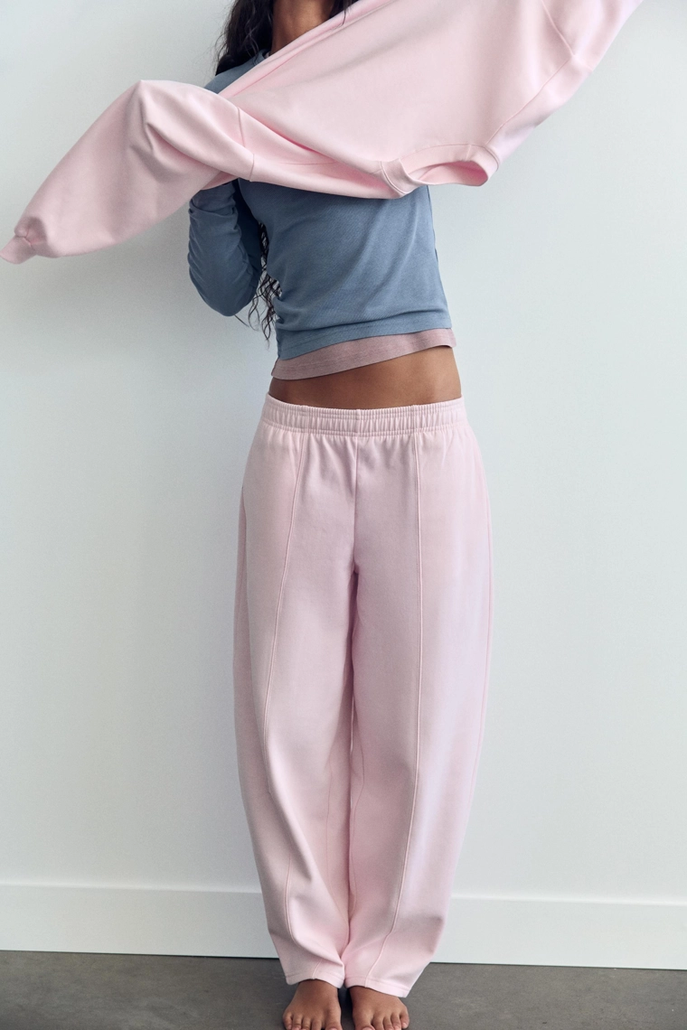 Брюки carrot fit из мягкого плюша