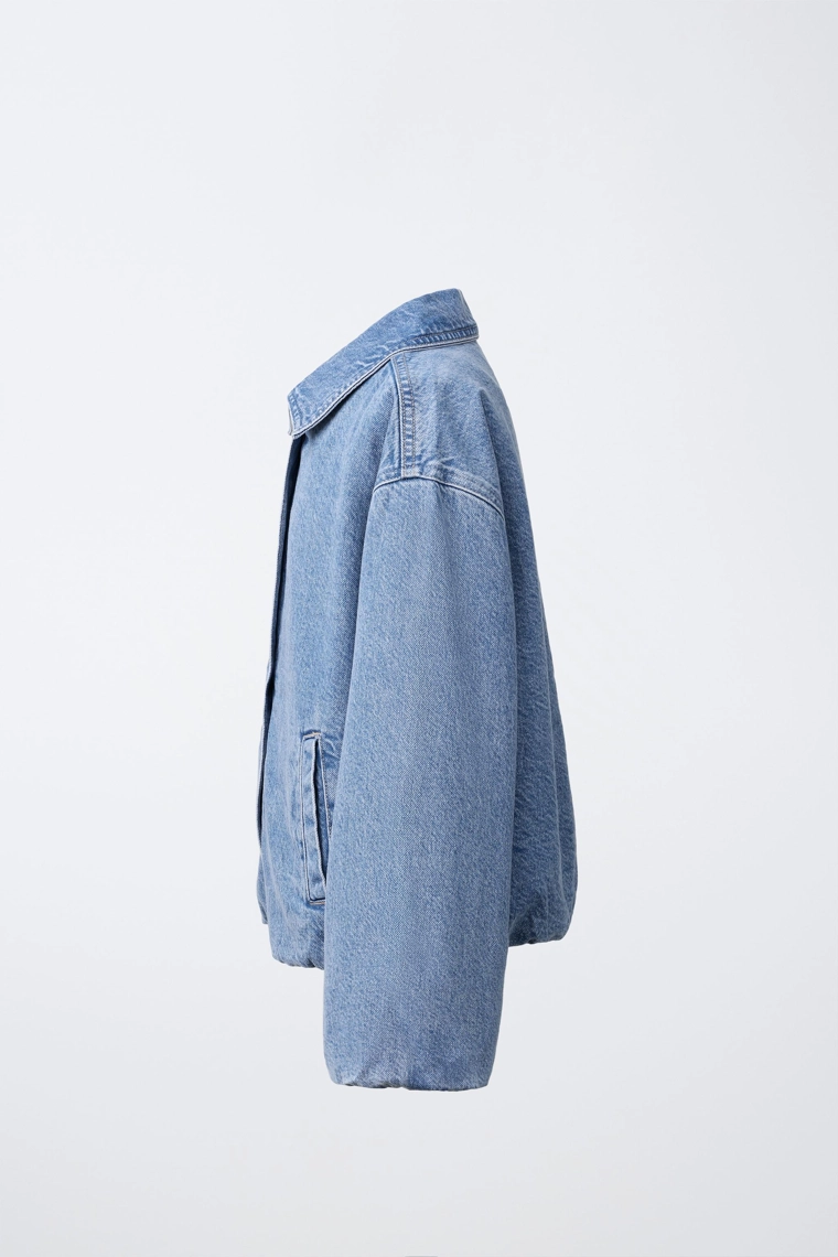 Джинсовая куртка-бомбер