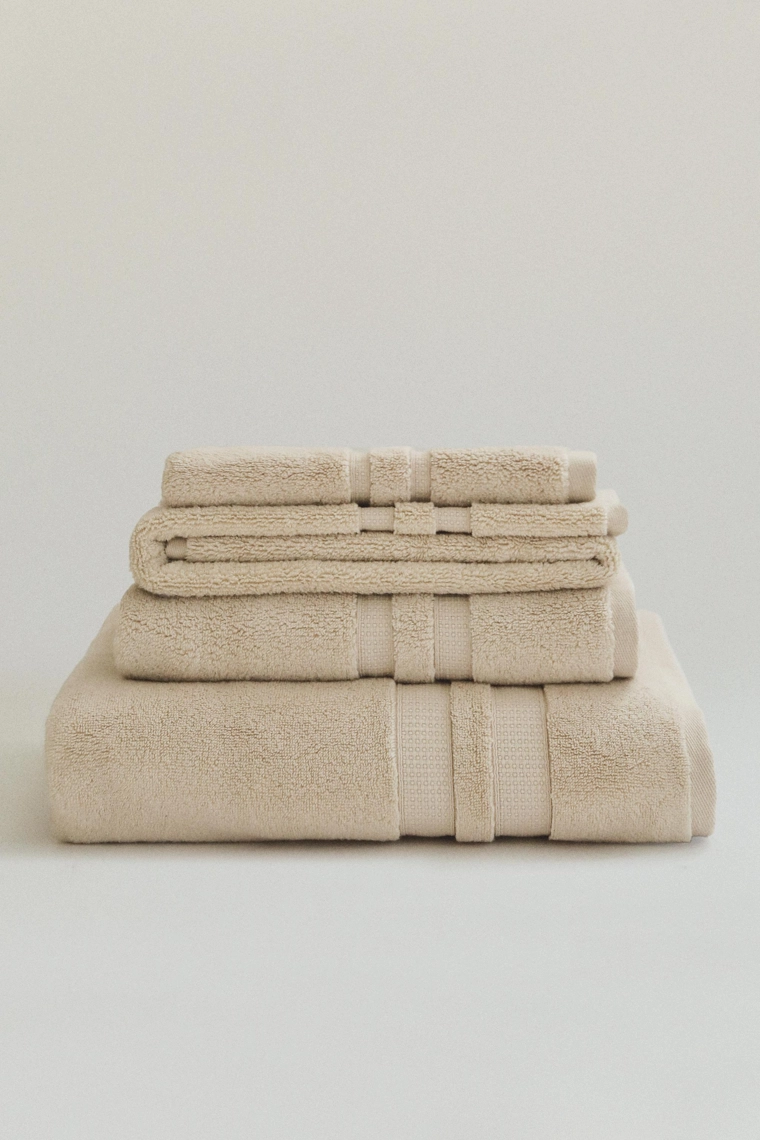 Махровое полотенце с двойным бордюром extra soft