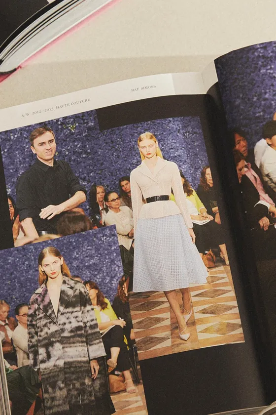 Книга dior catwalk
