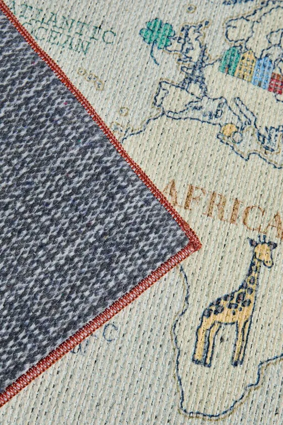 Детский коврик с картой мира