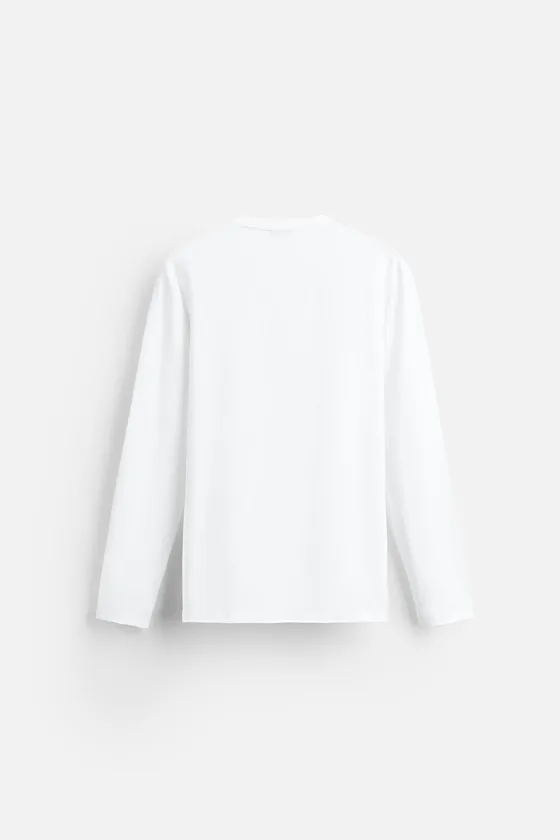 БАЗОВАЯ ФУТБОЛКА SLIM FIT