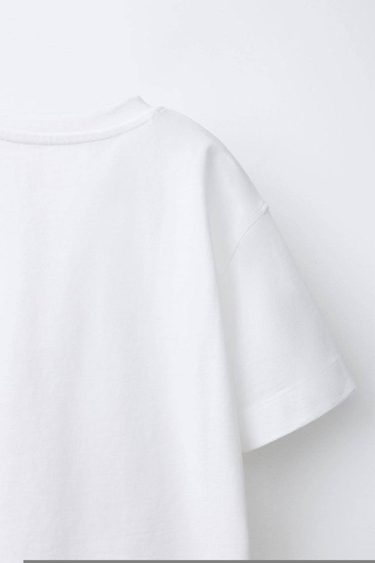 Простая футболка тяжелого веса