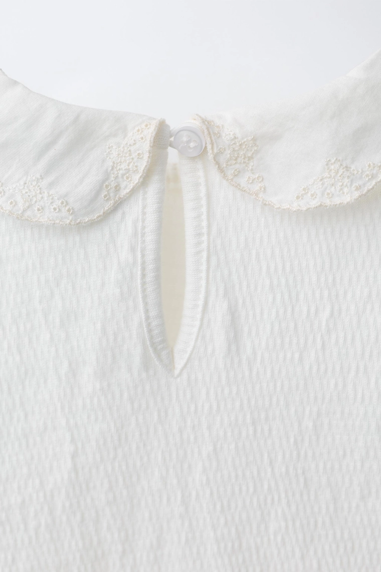 Боди с воротничком петер пэн и аппликацией