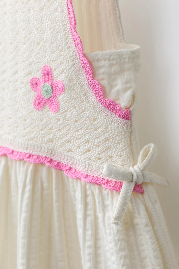 Платье с текстурным цветочным узором