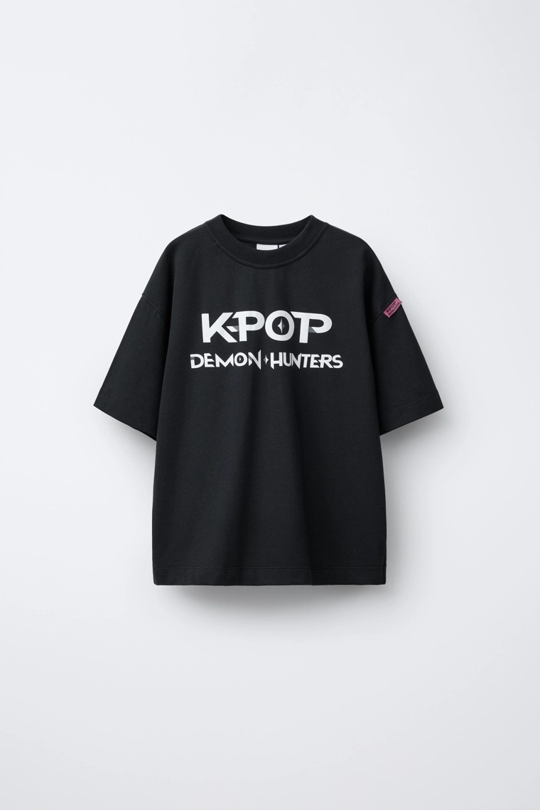 Футболка с принтом kpop demon hunters™ netflix ©