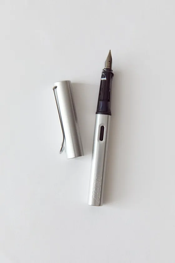 перьевая ручка lamy