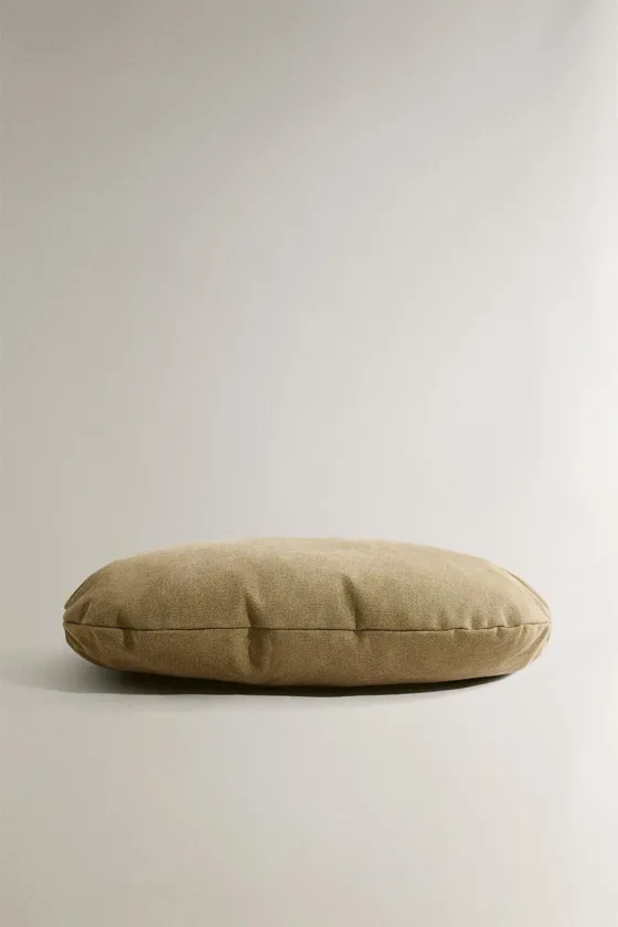 Овальная подушка для питомца