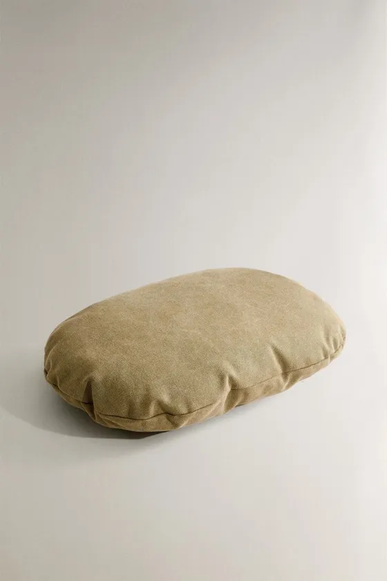 Овальная подушка для питомца