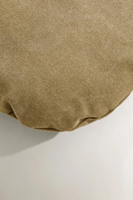 Овальная подушка для питомца