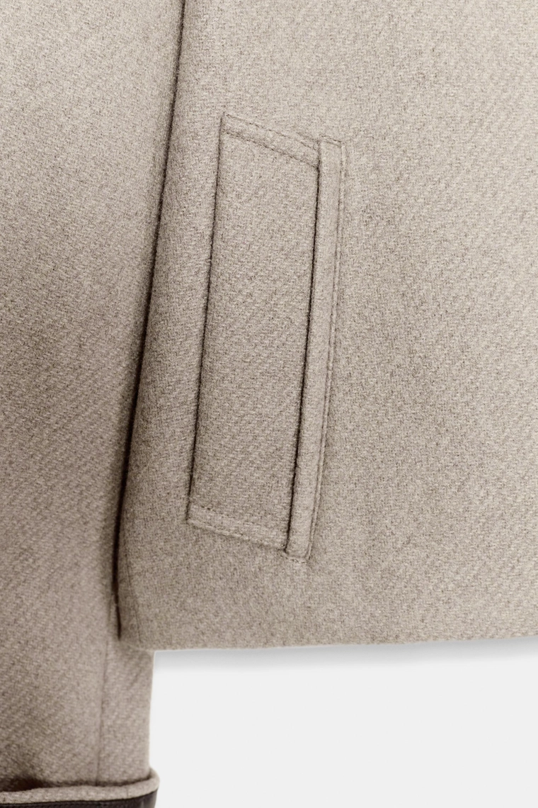 Бомбер с кожаными элементами отделки