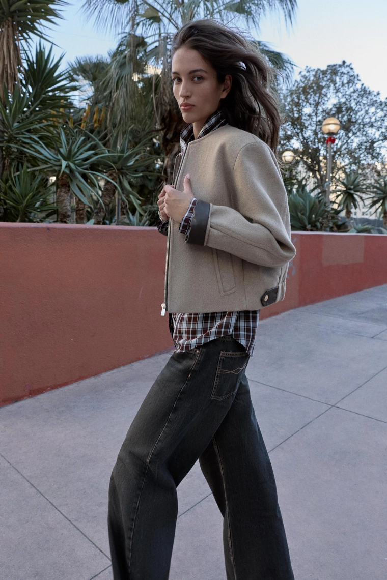 Бомбер с кожаными элементами отделки