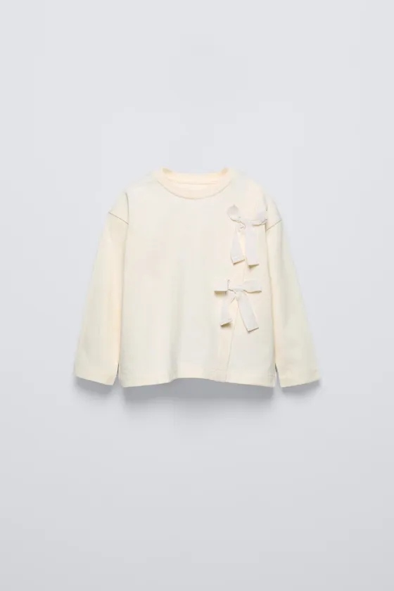 ЛОНГСЛИВ С БАНТАМИ