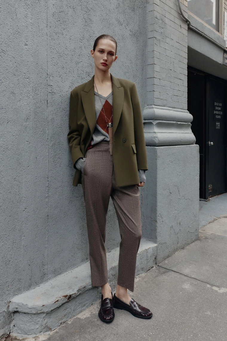 Oversize пиджак с двубортной застежкой