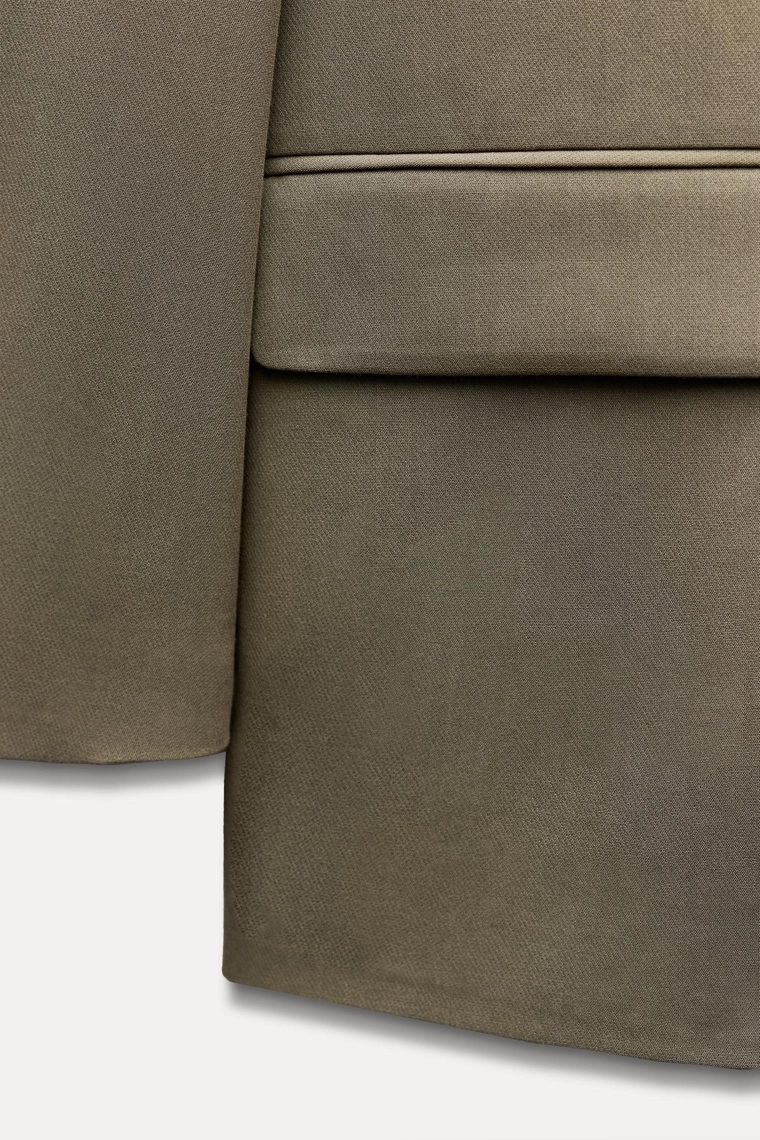 Oversize пиджак с двубортной застежкой