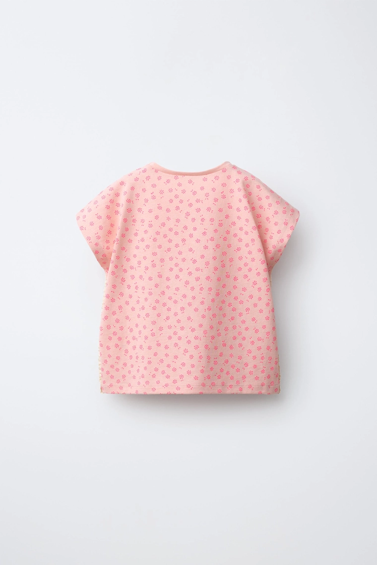 Футболка с кружевным принтом