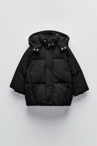 Непромокаемый пуховик с капюшоном из искусственного меха