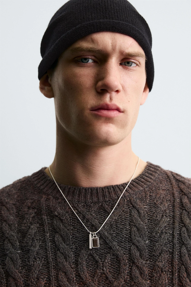 Цепочка с подвесками в виде веревки