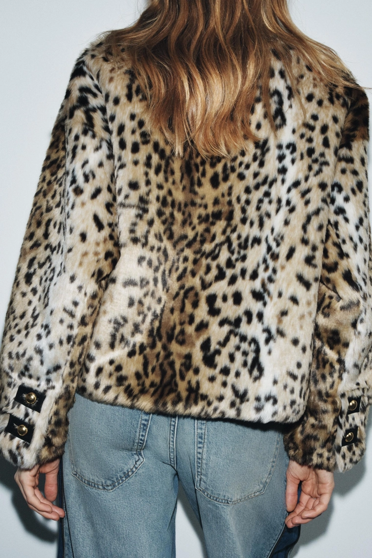 Куртка с животным принтом коллекции zw