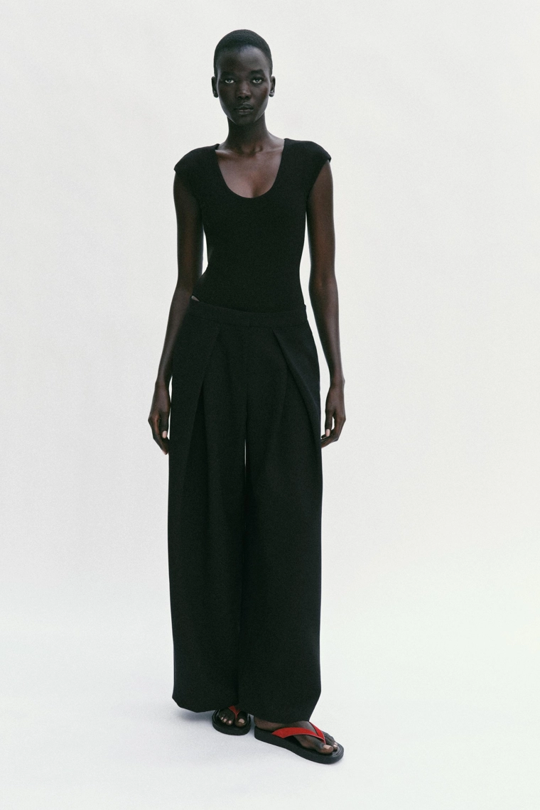 Боди с круглым вырезом