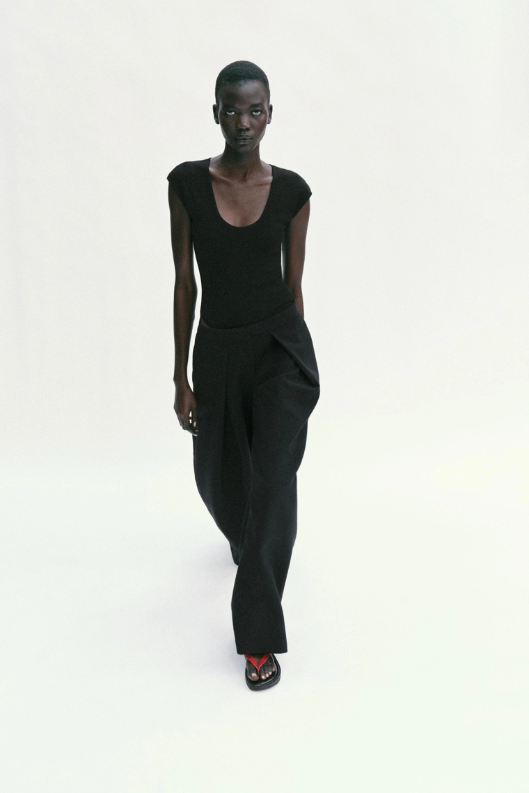 Боди с круглым вырезом