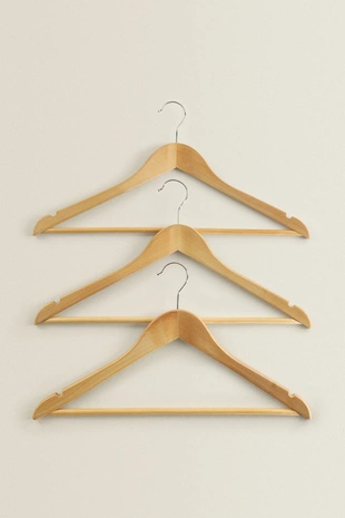Лакированный деревянный вешалка (набор из 3)- Заказать в России