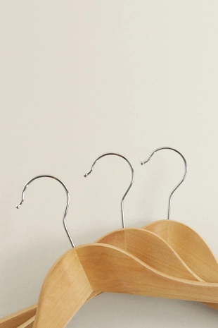 Лакированный деревянный вешалка (набор из 3)- Заказать в России