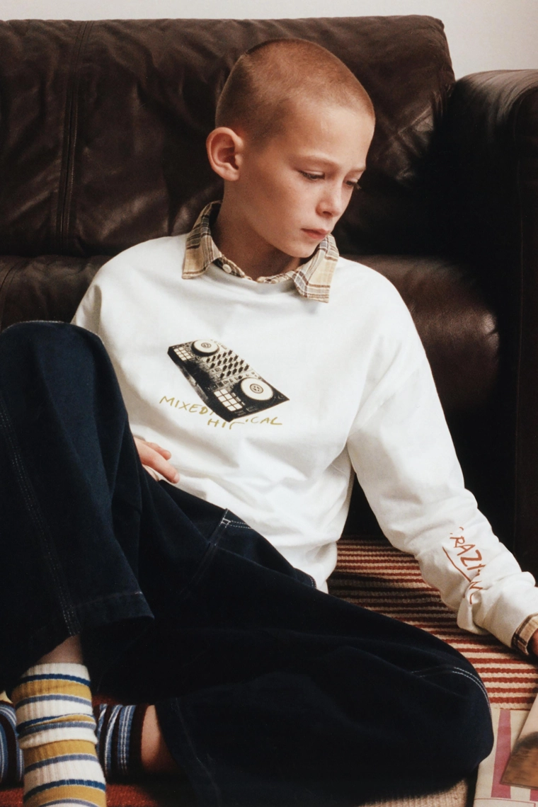 Футболка с принтом музыки