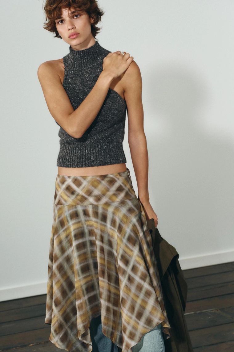 Топ с высоким воротником из шерсти