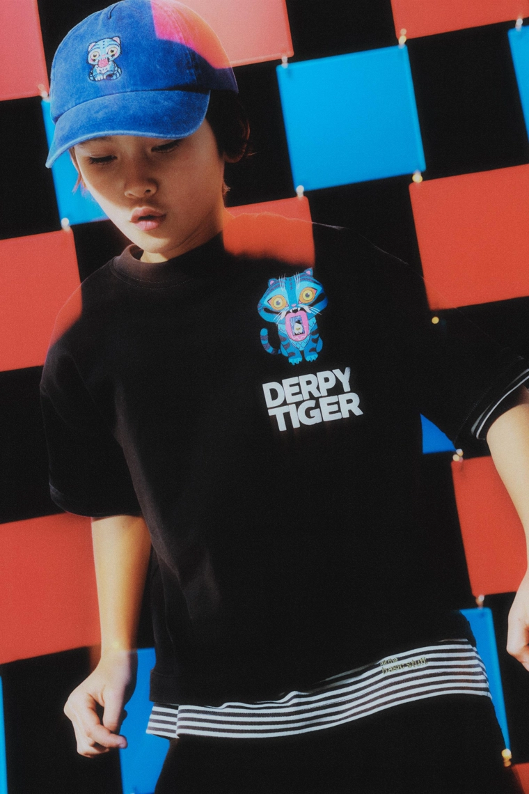 Футболка kpop demon hunters™ netflix ©