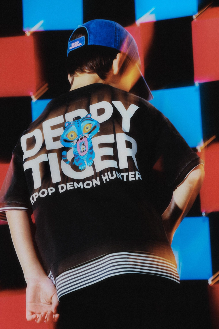Футболка kpop demon hunters™ netflix ©