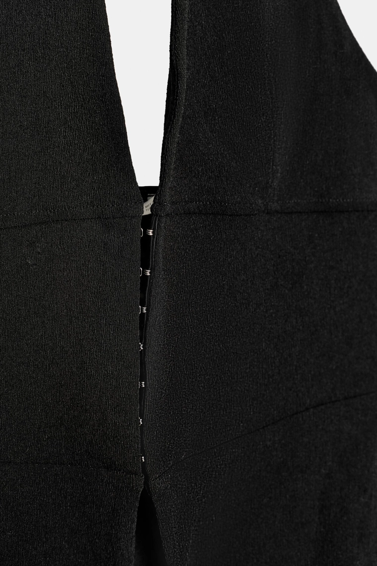 Втачной топ с открытой спиной на шее